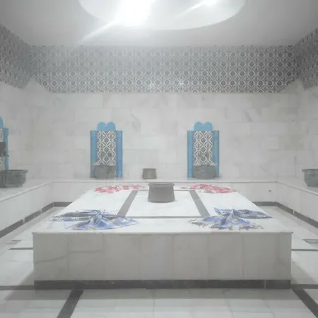 Ξενοδοχείο Luna Beach & 4*