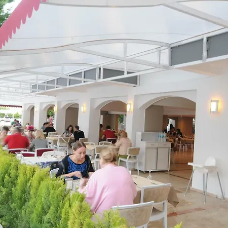 Luna Beach & Ξενοδοχείο 4*
